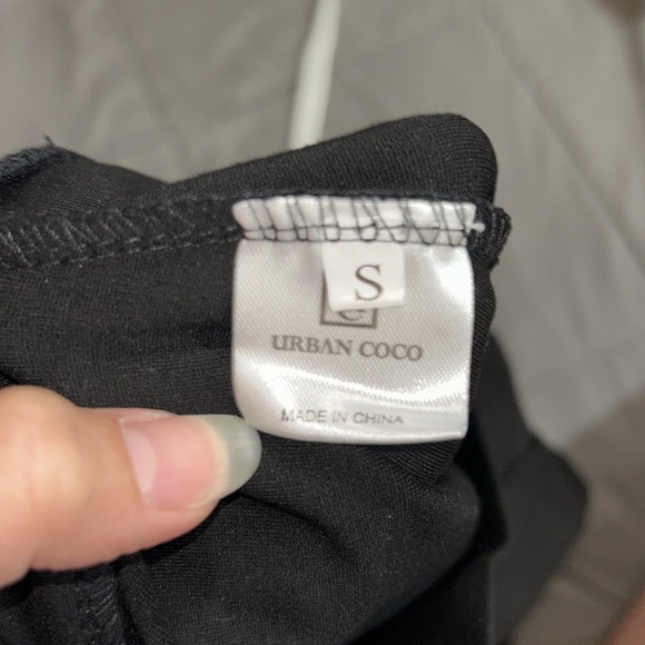 Black pencil skirt - Picture 3 of 3